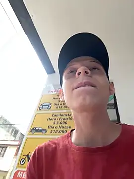 Snapshot of Daddyrich_632 chatting on November 2025 03:27:02 PM Daddyrich 632 online show from November 2025 03:27:02 PM