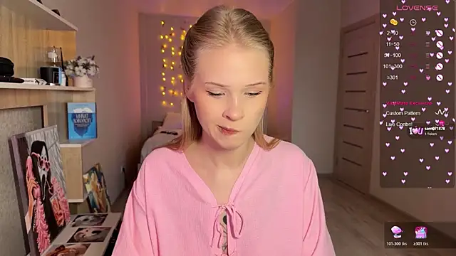 lisa barbie online show from December 2025 11:18:01 AM