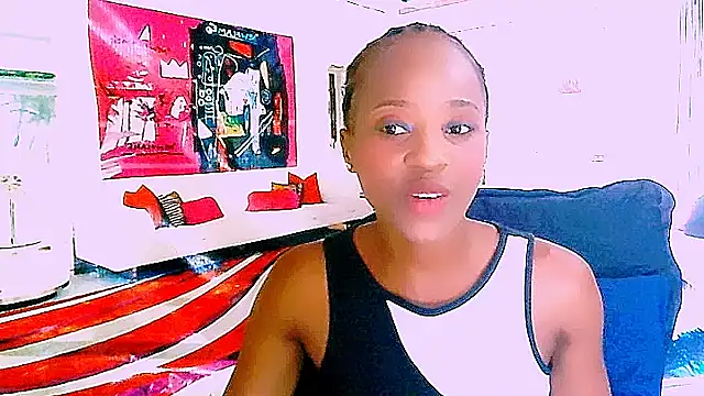 Snapshot of EbonyCreamy69 chatting on January 2025 01:13:01 PM EbonyCreamy69 online show from January 2025 01:13:01 PM