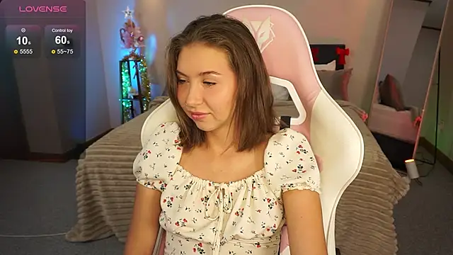 LinaSiren online show from December 2024 03:25:02 AM