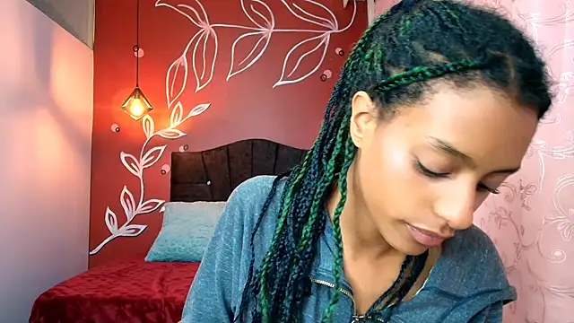 Zia Green online show from January 2025 06:27:02 PM