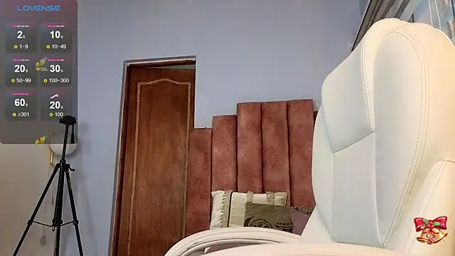 lou rosse  online show from December 2024 09:22:01 PM