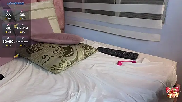 lou rosse  online show from December 2024 12:42:02 AM