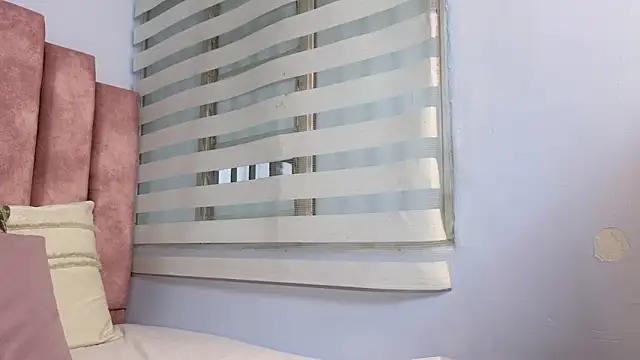 lou rosse  online show from February 2025 09:47:02 PM