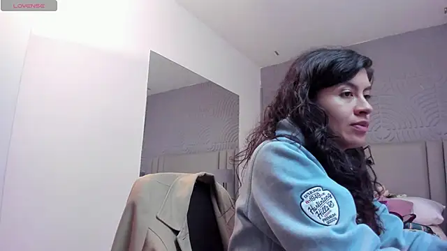 Snapshot of JaneLondon chatting on April 2026 11:48:01 PM JaneLondon online show from April 2026 11:48:01 PM