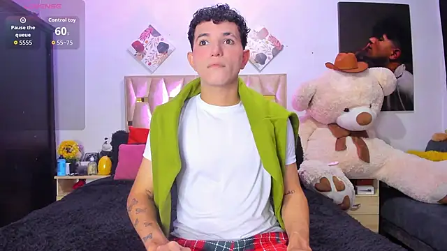 Snapshot of patrick_sanzz chatting on December 2025 06:03:02 PM patrick sanzz online show from December 2025 06:03:02 PM