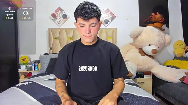 Snapshot of patrick_sanzz chatting on December 2025 10:59:02 PM patrick sanzz online show from December 2025 10:59:02 PM