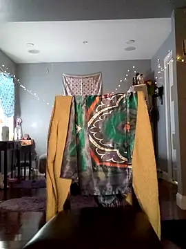 ebonycatlisaaaalime online show from January 2025 01:32:01 PM