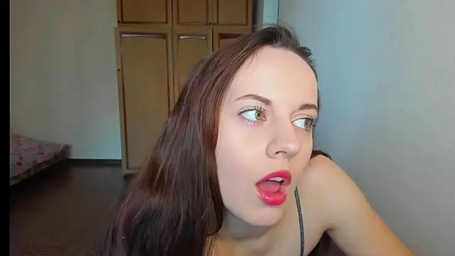 Sabrina Lavv online show from September 2025 11:54:02 AM