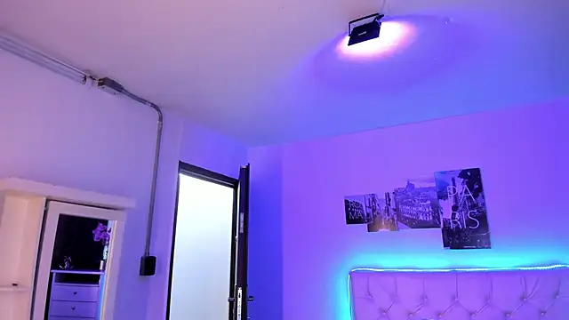 Amy Kiitty  online show from November 2025 02:28:01 PM