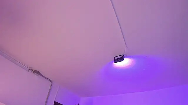 Amy Kiitty  online show from November 2025 01:36:01 PM