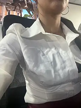 Amy Kiitty  online show from May 2026 01:17:01 PM