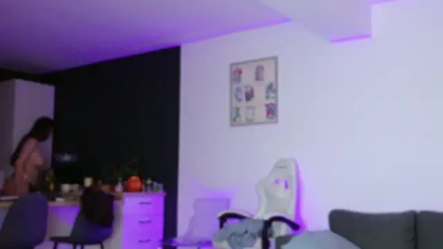 Snapshot of Lorennameliyy chatting on November 2025 08:00:01 PM Lorennameliyy online show from November 2025 08:00:01 PM