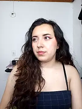 Emi chik online show from December 2024 05:40:01 AM