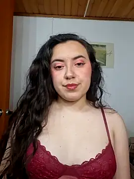 Emi chik online show from May 2026 03:37:02 AM