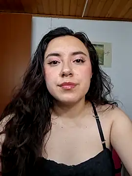 Emi chik online show from May 2026 06:00:02 AM