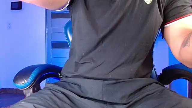 Snapshot of SexyBoy-Bigclit chatting on May 2026 11:48:01 AM SexyBoy-Bigclit online show from May 2026 11:48:01 AM