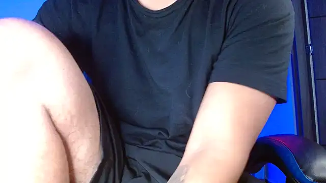 Snapshot of SexyBoy-Bigclit chatting on May 2026 02:03:02 PM SexyBoy-Bigclit online show from May 2026 02:03:02 PM