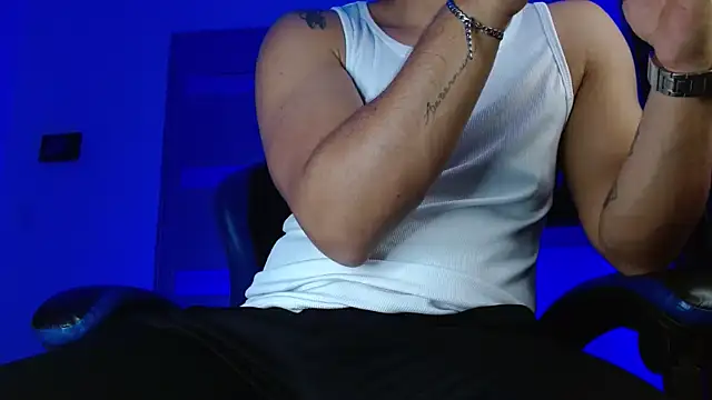Snapshot of SexyBoy-Bigclit chatting on May 2026 02:31:02 AM SexyBoy-Bigclit online show from May 2026 02:31:02 AM