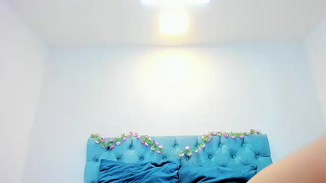 Snapshot of Sophie_Smith69 chatting on February 2025 04:14:02 PM Sophie Smith69 online show from February 2025 04:14:02 PM