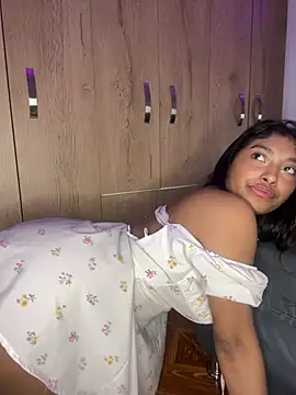 Isabella fasilier online show from January 2025 05:48:02 AM