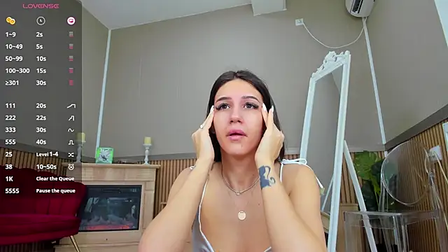 Kimi Ivy online show from March 2025 04:43:02 AM