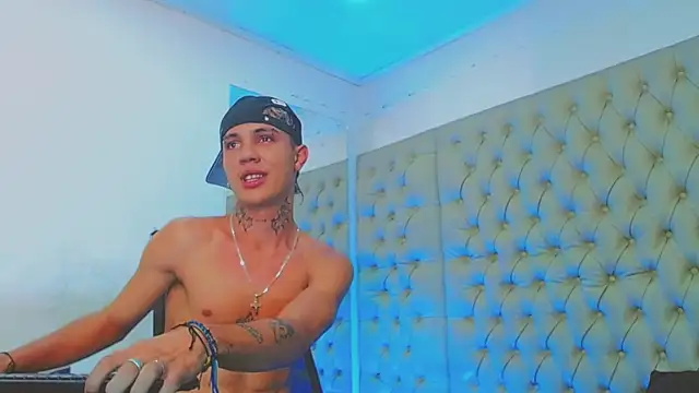 HannibalLester online show from January 2025 03:58:01 PM