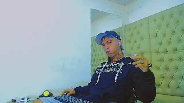 HannibalLester online show from January 2025 04:19:02 PM