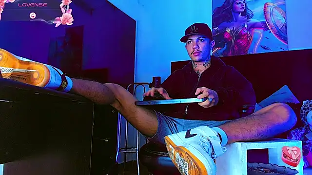 Snapshot of HannibalLester chatting on January 2026 05:17:02 PM HannibalLester online show from January 2026 05:17:02 PM