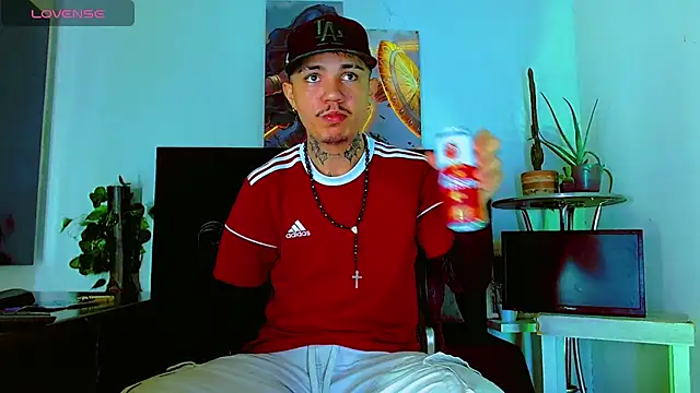 Snapshot of HannibalLester chatting on February 2026 05:00:02 AM HannibalLester online show from February 2026 05:00:02 AM