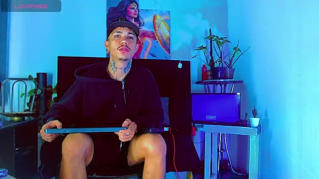 Snapshot of HannibalLester chatting on February 2026 05:37:01 AM HannibalLester online show from February 2026 05:37:01 AM