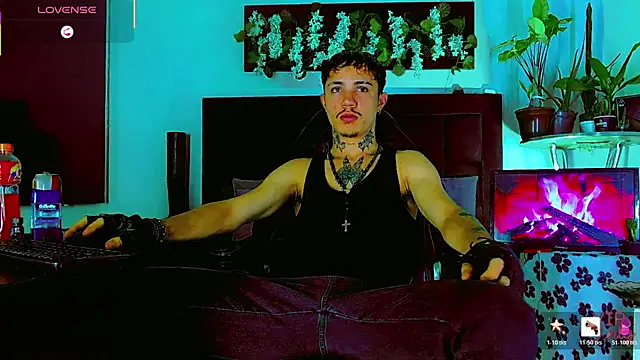 Snapshot of HannibalLester chatting on March 2026 07:15:01 AM HannibalLester online show from March 2026 07:15:01 AM