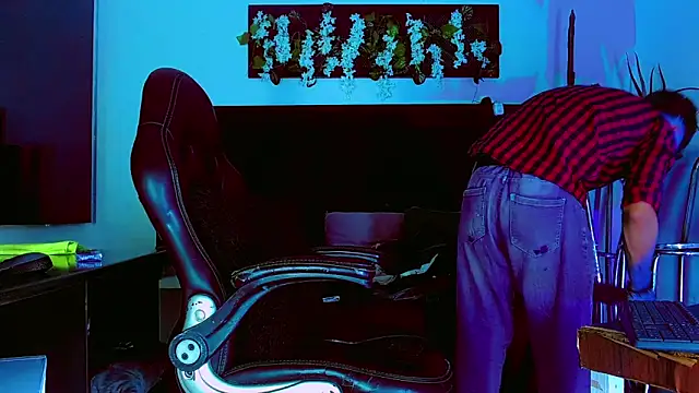 Snapshot of HannibalLester chatting on March 2026 12:45:01 PM HannibalLester online show from March 2026 12:45:01 PM