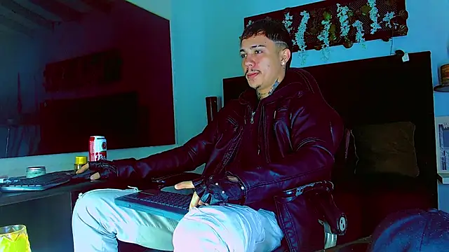 Snapshot of HannibalLester chatting on March 2026 01:55:02 AM HannibalLester online show from March 2026 01:55:02 AM