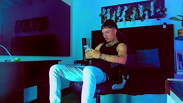 Snapshot of HannibalLester chatting on March 2026 05:55:02 AM HannibalLester online show from March 2026 05:55:02 AM