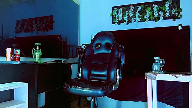 Snapshot of HannibalLester chatting on March 2026 04:34:02 AM HannibalLester online show from March 2026 04:34:02 AM