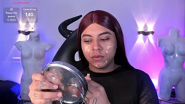 Emili Roux online show from March 2026 11:01:02 AM