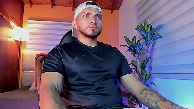 maximusclark1 online show from February 2026 04:46:02 AM