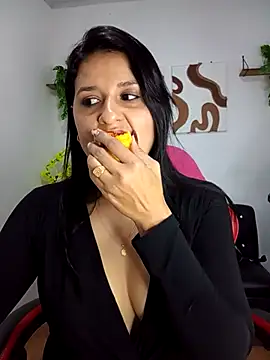 elena jonees online show from March 2026 08:15:02 PM