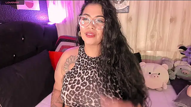 yoishat77 online show from December 2024 06:32:01 AM