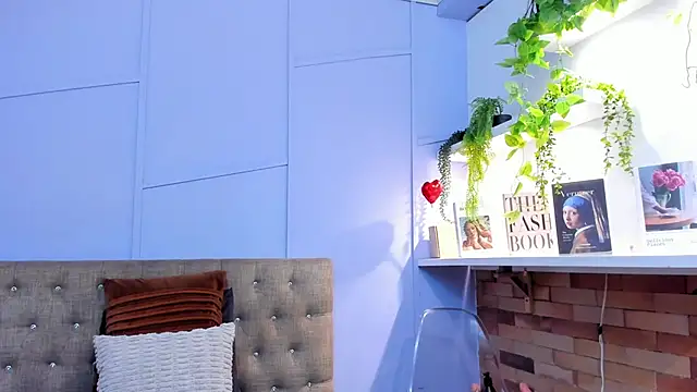 nathalie rossel online show from October 2025 08:06:02 PM