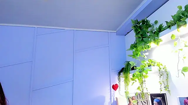 nathalie rossel online show from October 2025 06:39:02 PM