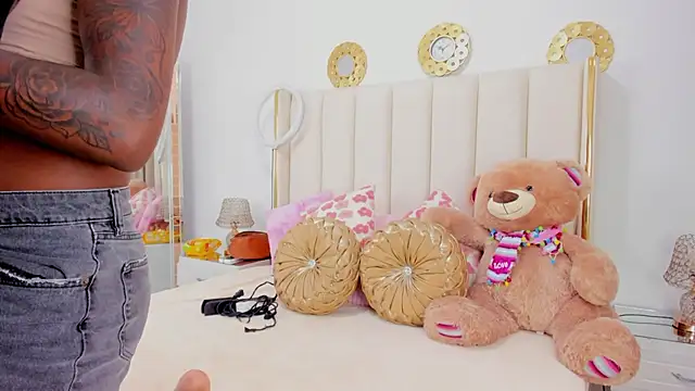 evangelin ts online show from November 2025 01:29:02 PM