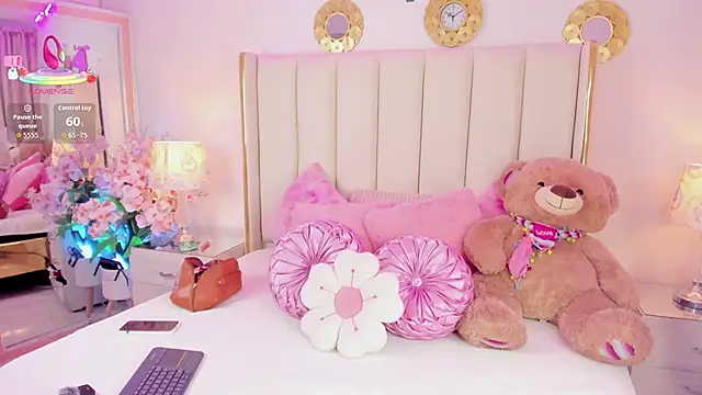 evangelin ts online show from April 2026 01:23:02 PM