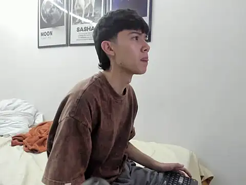 Snapshot of todoterrenoxx chatting on December 2025 01:44:02 AM todoterrenoxx online show from December 2025 01:44:02 AM