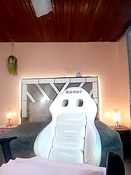 Snapshot of Naiara_Sex_ chatting on December 2024 12:16:02 PM Naiara Sex online show from December 2024 12:16:02 PM