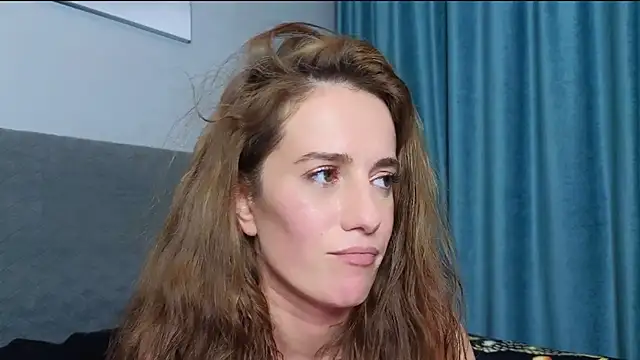 Snapshot of ElizaaXO chatting on December 2024 11:42:01 PM ElizaaXO online show from December 2024 11:42:01 PM