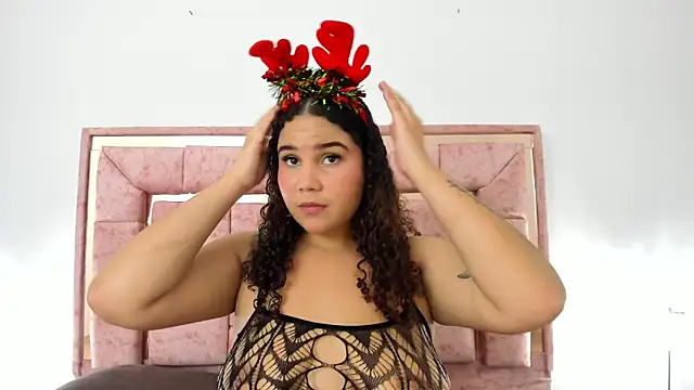 zoee lovv online show from December 2024 03:15:02 AM