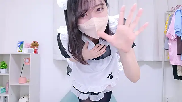 Yurie  online show from January 2025 11:10:02 AM