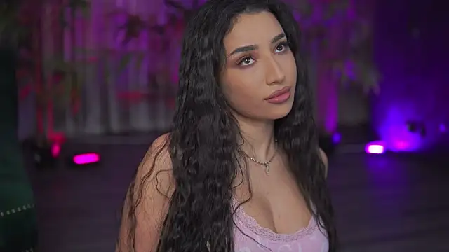 GinaValentinna online show from November 2025 07:47:01 PM